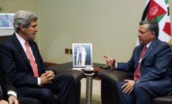 Kerry reunido con el Rey de Kordania Absullaj II en el mar muerto el 26 de mayo de 2013.