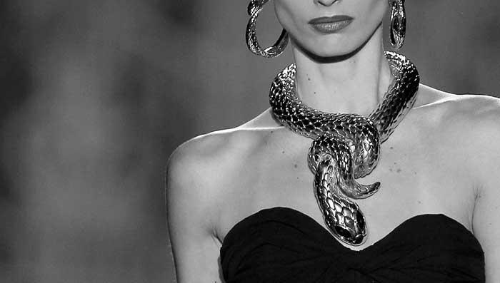 156407_538920952796203_1147862505_n