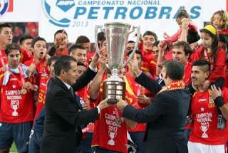 UNIÓN ESPAÑOLA BAJA SU SÉPTIMA ESTRELLA DE CAMPEÓN