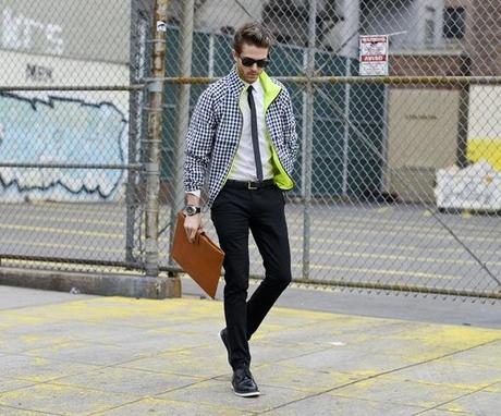 Clutch para hombres, cómo llevarlo. Clutch para hombres, cómo llevarlo.