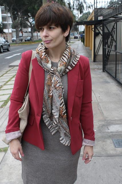 Mis looks - Un blazer borgoña & pañuelo
