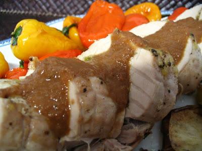 SOLOMILLO RELLENO DE JAMÓN, ESPÁRRAGOS Y QUESO GOUDA CON COMINOS