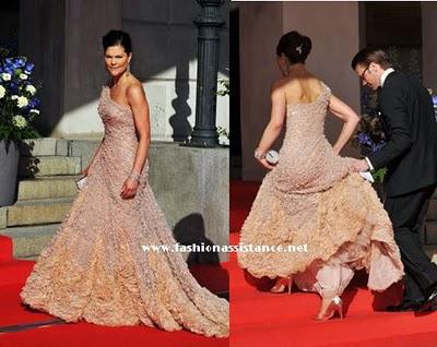 Comienzan los festejos de la boda de Victoria de Suecia. El look de La Princesa