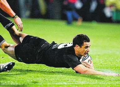 TEST MATCH JUNIO: LOS ALL BLACKS APABULLAN A GALES