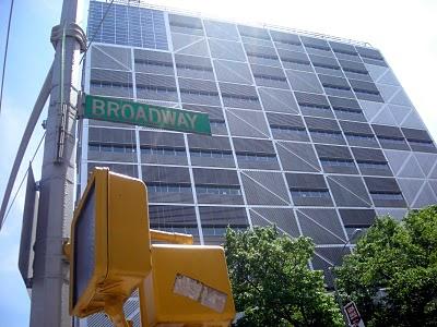 Moneo lies down on Broadway