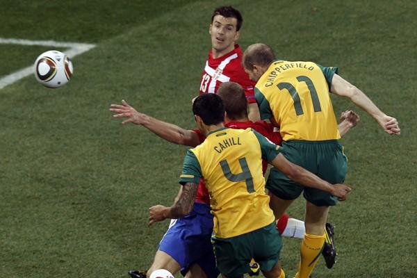 Australia venció a Serbia, pero ambos quedaron eliminados
