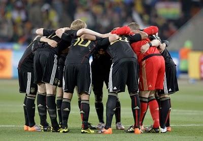 SUDÁFRICA 2010: REVENDIENDO LOS PASAJES