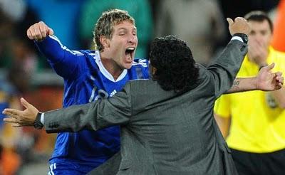 SUDÁFRICA 2010: MIMOS PARA DIEGO