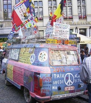 Flower-Power_Bus_wikipedia