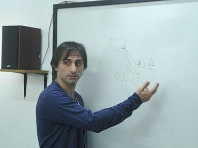 SUDÁFRICA 2010: CHAO ITALIA, QUE ALGUIEN PROTEJA A LOS TELEVIDENTES