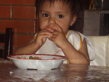 001 ya deberia comer bien…