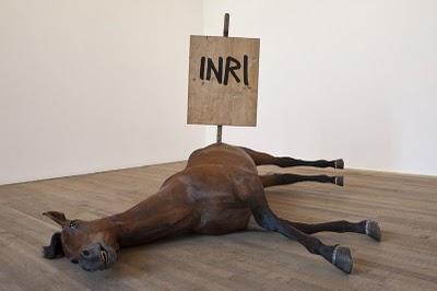 Maurizio Cattelan en Menil Collection
