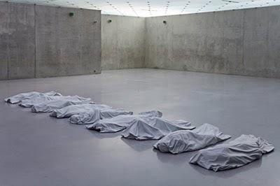Maurizio Cattelan en Menil Collection