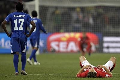 SUDÁFRICA 2010: LA DISPLICENCIA HECHA EQUIPO