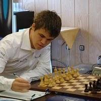 Magnus Carlsen en el IV Torneo Regilor de Ajedrez