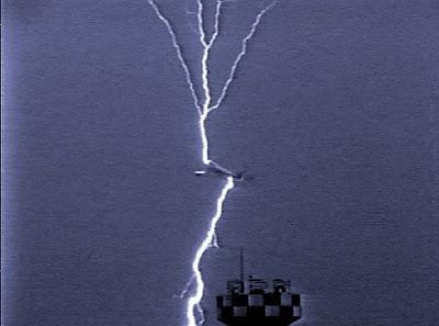 *QUE OCURRE CUANDO UN RAYO IMPACTA A UN AVION¿...