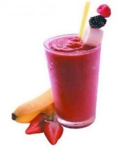 Malteada de mango, fresa y piña