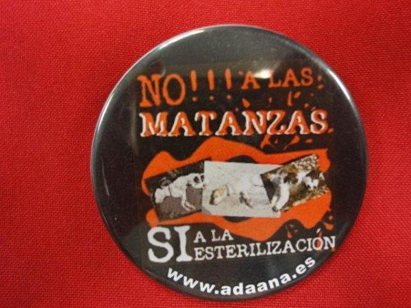 Chapas a favor de los perritos de Adaana