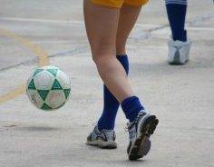 Esguinces de tobillos o ligamento cruzado las lesiones más frecuentes en niños que practican deporte