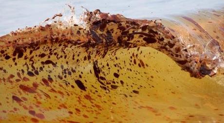 s06_23905819 El vertido continúa