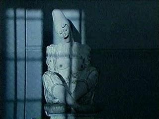 EN PRESENCIA DE UN PAYASO