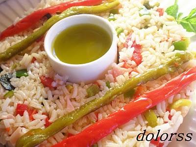 CORONA FRÍA DE ARROZ CON ALCAPARRAS