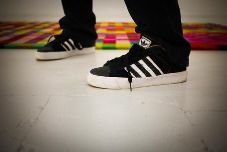 Galería A&D; con Xano Armenter y sus Adidas