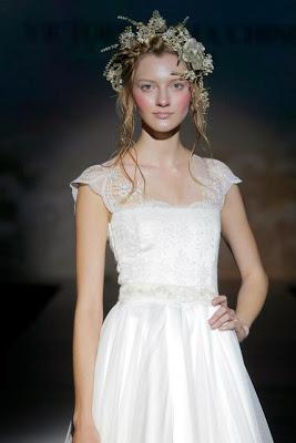 VICTORIO & LUCCHINO: AMOR DE MARGARITA 2014-Barcelona Bridal Week 2013-