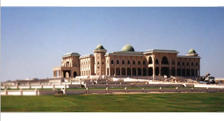 Foto: Palacio Sharjah en Dubai Amueblado por coleccion alexandra 23000 mts cuadrados y  1.000.000 de metros cuadrados en jardines Web: http://personales.ya.com/vidal