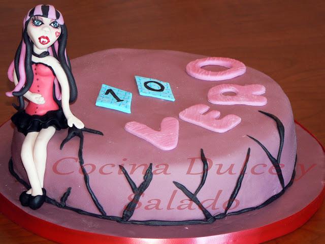 Tarta Draculaura Fondant