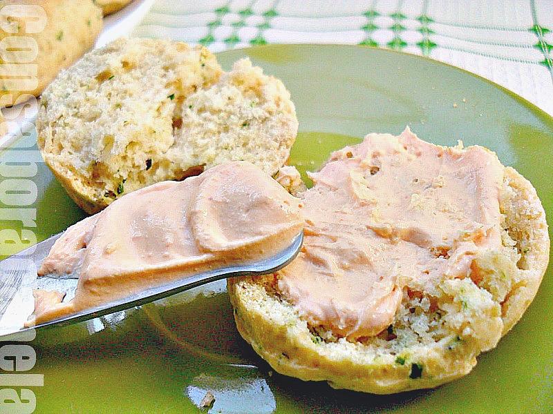 Scones salados de ajo y perejil