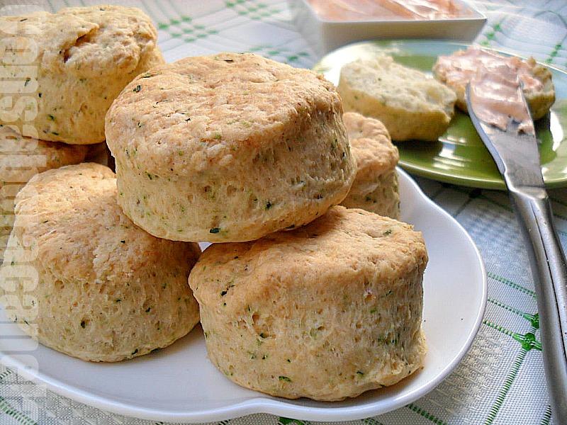 Scones salados de ajo y perejil