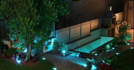 Como Iluminar nuestro Jardín Como Iluminar nuestro Jardín