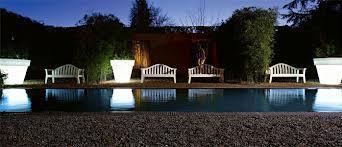 Como Iluminar nuestro Jardín Como Iluminar nuestro Jardín