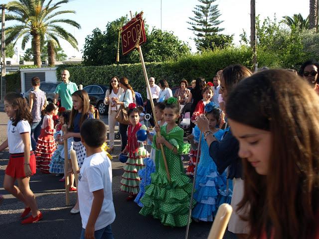 La Cruz de Mayo del Colegio Los Rosales. (2): la procesión.
