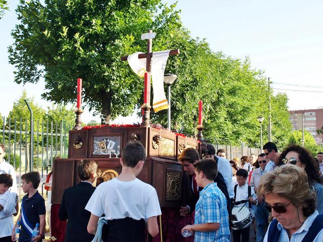 La Cruz de Mayo del Colegio Los Rosales. (2): la procesión.