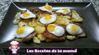 huevos de codorniz y beicon