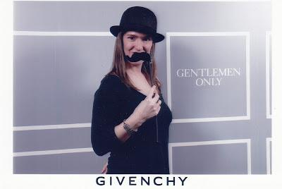 GENTLEMEN ONLY, una fragancia ideal para tu chico