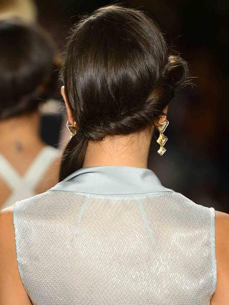 Six low ponytails seen on fashion shows