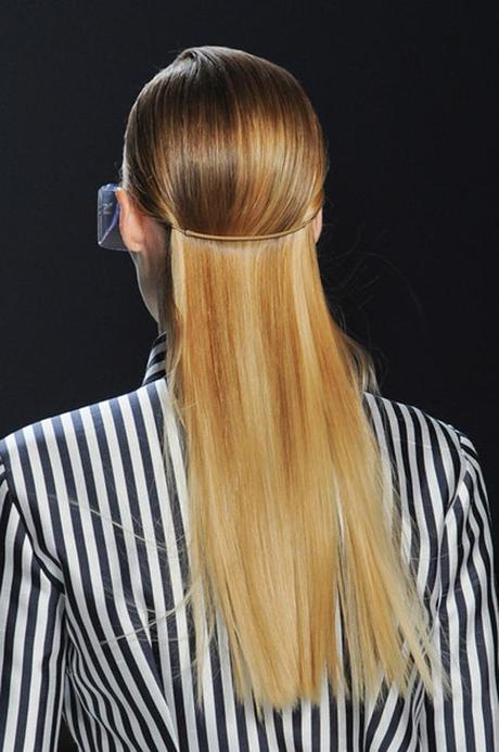 Six low ponytails seen on fashion shows