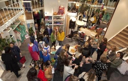 Gran éxito de la Yo Dona Fashion Night en Oviedo y Gijón. ADYMO nos lo cuenta Gran éxito de la Yo Dona Fashion Night en Oviedo y Gijón. ADYMO nos lo cuenta