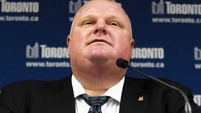 REÚNEN DINERO PARA COMPRAR UN VÍDEO DEL ALCALDE DE TORONTO FUMANDO CRACK