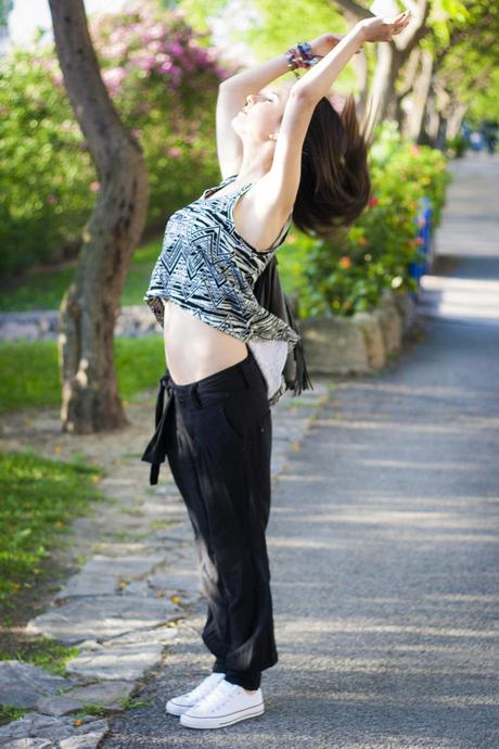 Aztec Print On My Asymetric Crop Top Aztec Print On My Asymetric Crop Top