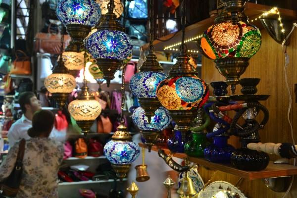 Lámparas a la venta en el Grand Bazaar