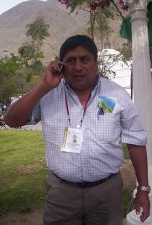 No basta con saber leer y escribir: LUIS JARA CONISLLA TODAVÍA NO SE ENTERA QUE ES ALCALDE DE LUNAHUANA???... No basta con saber leer y escribir: LUIS JARA CONISLLA TODAVÍA NO SE ENTERA QUE ES ALCALDE DE LUNAHUANA???...