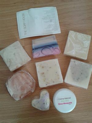 PROBANDO LOS JABONES ARTESANALES DE 