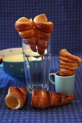 Caracolas rellenas de crema pastelera