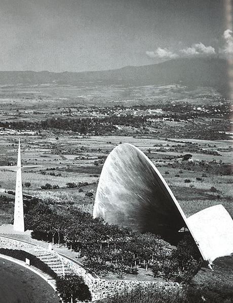 Capilla en Lomas de Cuernavaca, de Candela