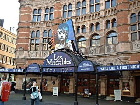 Palace Theatre London 460x345 Les Miserables en Londres