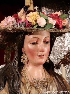 La Virgen María y el Santísimo Sacramento